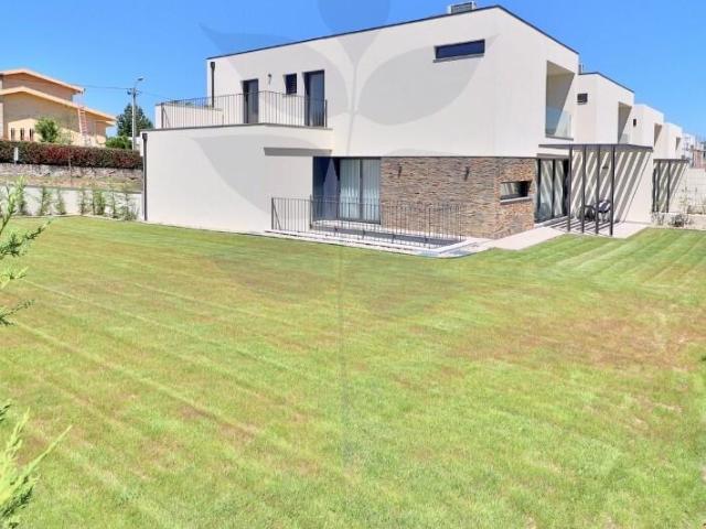 Casa venda em Palmeira, Braga