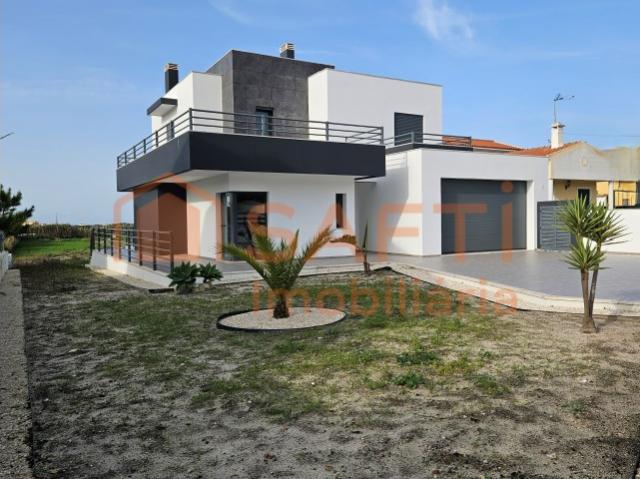Casa venda em Casal Cochim, Torres Vedras