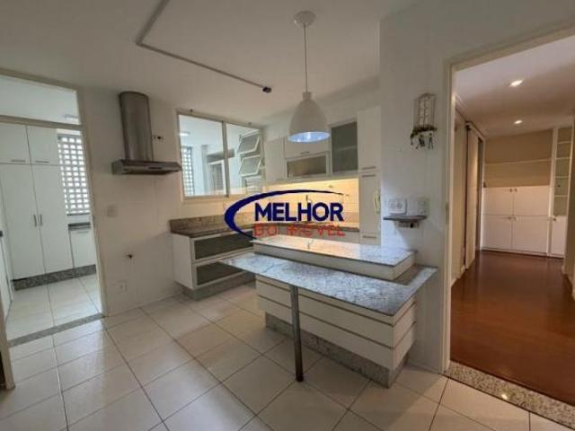 Apartamento venda em Região Geográfica Imediata do Distrito Federal, Região Integrada de Desenvolvimento do Distrito Federal e Entorno