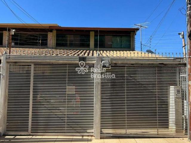 Casa venda em Região Geográfica Imediata do Distrito Federal, Região Integrada de Desenvolvimento do Distrito Federal e Entorno