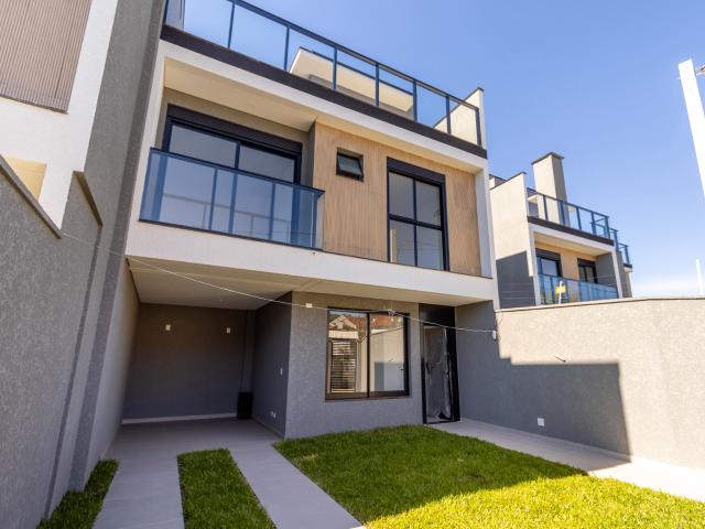 Sobrado venda em Região Geográfica Imediata de Curitiba, Região Metropolitana de Curitiba