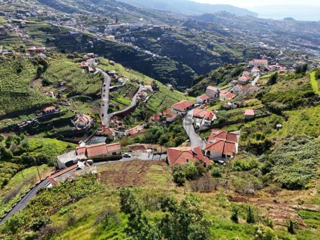 Terreno venda em Câmara De Lobos, Pico e Salões Terreno venda em Câmara De Lobos, Pico e Salões