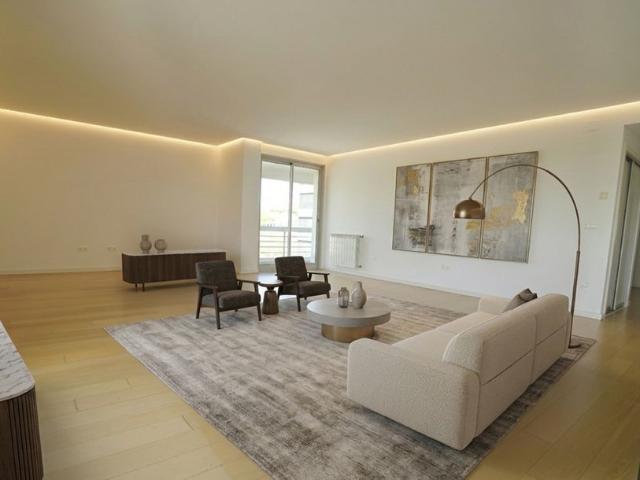 Apartamento venda em Oeiras, Lisboa