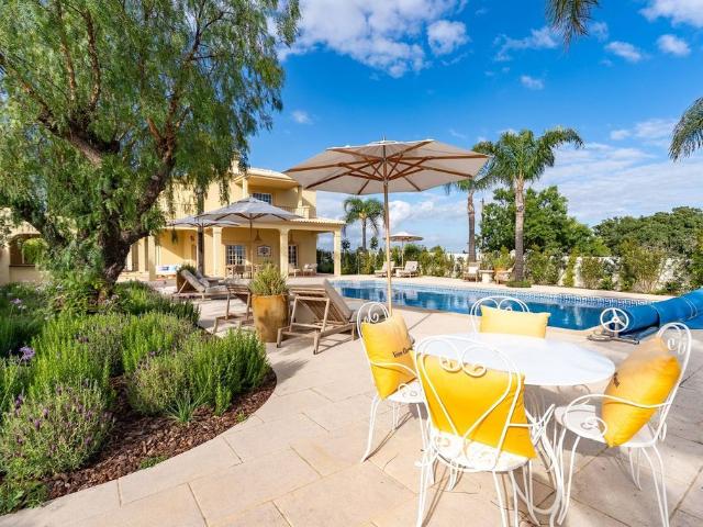 Casa venda em Albufeira e Olhos de Água, Albufeira