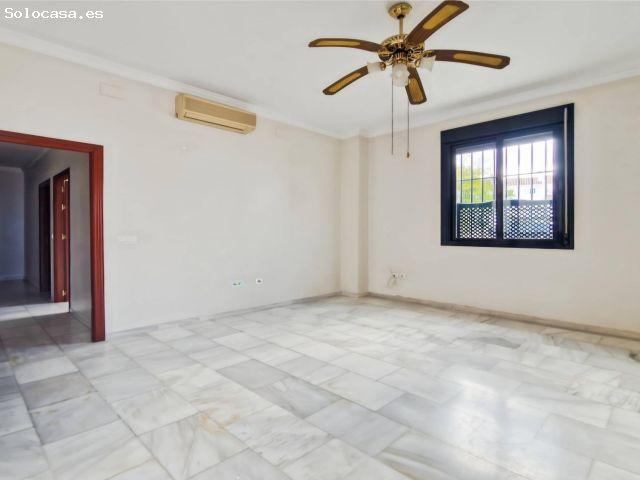 Piso en venta en Pilas