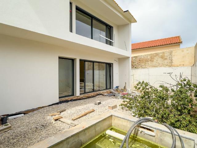 Casa venda em Alto de Ribeira d'Ilhas, Mafra