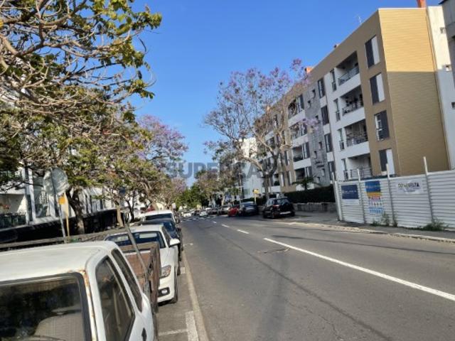 Armazém venda em Funchal, Madalena