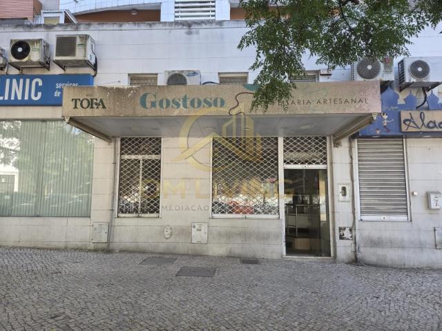 Loja venda em Quinta do Americano, Almada