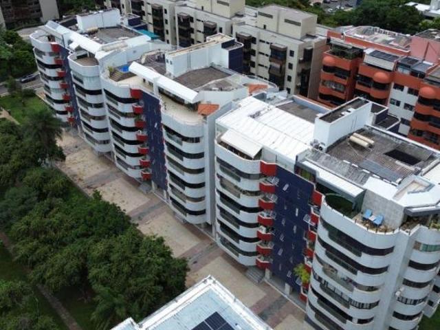 Apartamento venda em Região Geográfica Imediata do Distrito Federal, Região Integrada de Desenvolvimento do Distrito Federal e Entorno