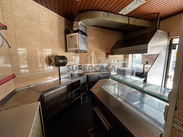 Armazém venda em Seixal, Setúbal