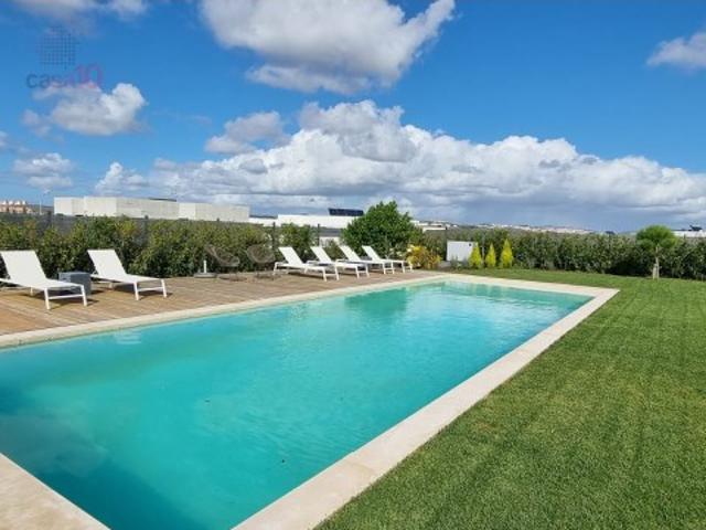 Casa venda em Alfragide