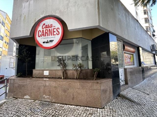 Armazém venda em Alto de Tercena, Sintra