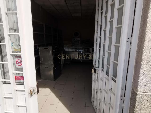 Loja venda em Cova da Piedade, Almada