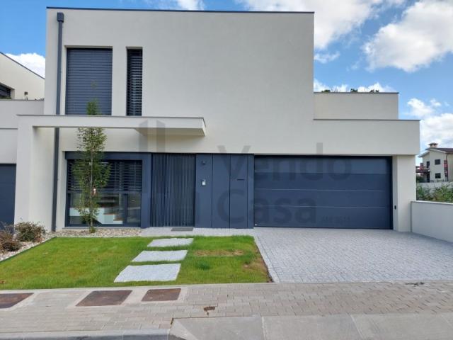 Casa venda em Palmeira, Braga