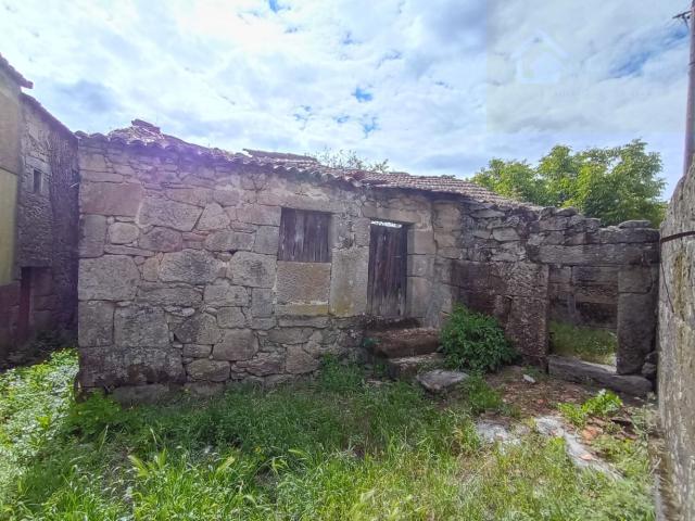Casa venda em Mourilhe, Viseu