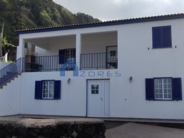 Casa venda em Açores, Velas
