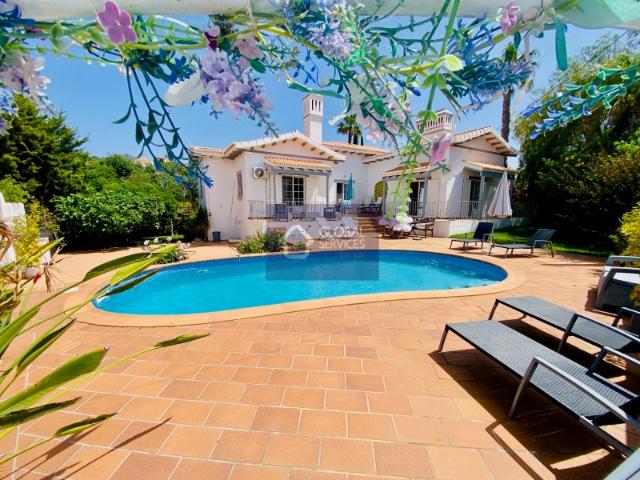 Casa venda em Marcos Mendes, Loulé