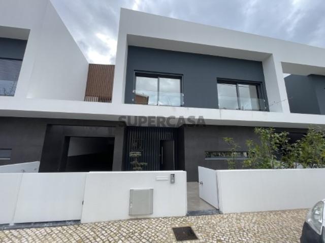 Casa venda em Santiago Dos Velhos, Lisboa