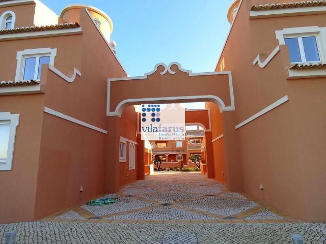 Apartamento venda em Carvoeiro, Lagoa