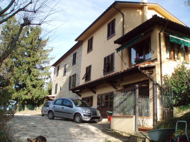 Palazzo in vendita a Uzzano E Castello, Toscana