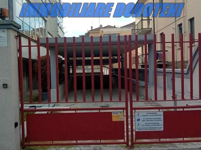 Box in vendita a Piemonte, Vercelli