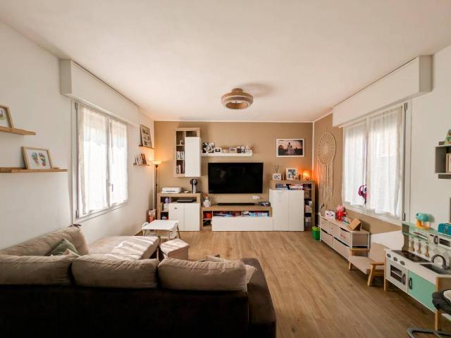 Appartamento in vendita a Bastida Pancarana, Pavia