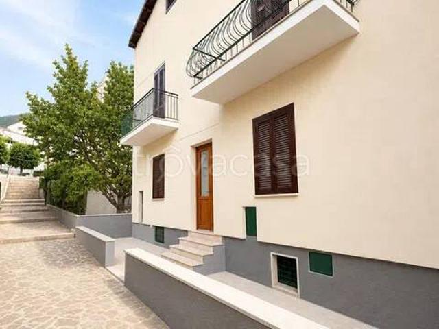 Appartamento in vendita a Bussi Sul Tirino, Abruzzo