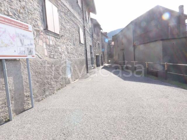 Appartamento in vendita a Comano, Massa-Carrara