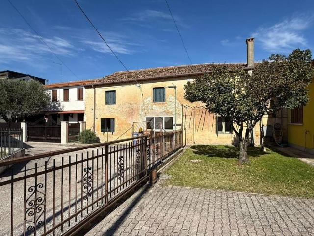 Villa Indipendente in vendita a Carbonera, Veneto