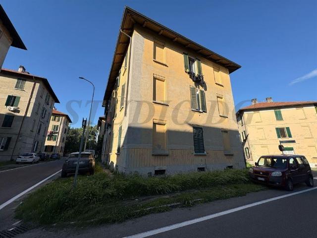 bilocale in vendita a Cesano Maderno, Villaggio Snia