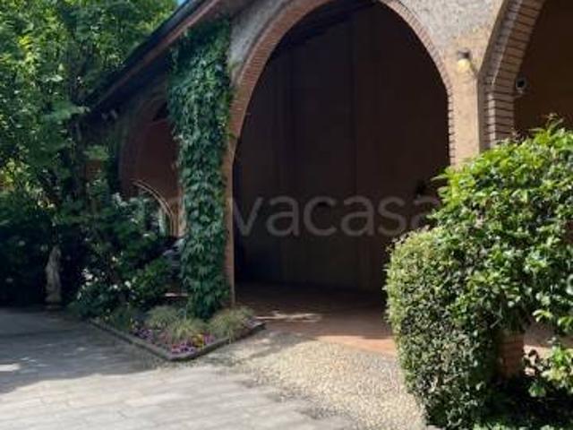 Appartamento in vendita a Zona Castello, Cremona