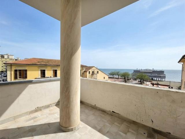 Appartamento in vendita a Follonica, Toscana