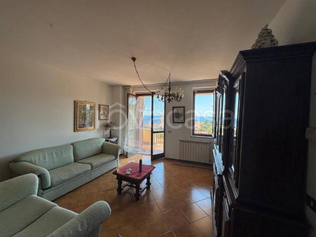 Appartamento in vendita a Imperia, Liguria