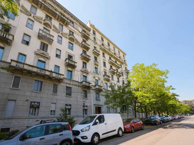 Appartamento in vendita a Municipio 8 di Milano, Milano