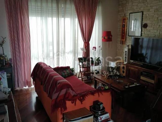 Appartamento in vendita a Municipio 4, Milano