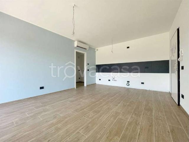 Appartamento in vendita a Montano Lucino, Lombardia