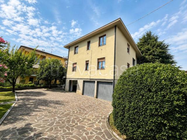 Villa Indipendente in vendita a Dorotina, Mozzo
