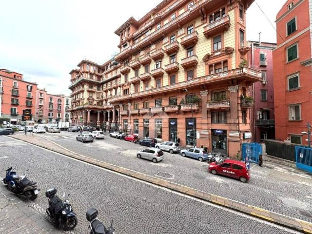 Appartamento in vendita a Municipalità 1, Campania