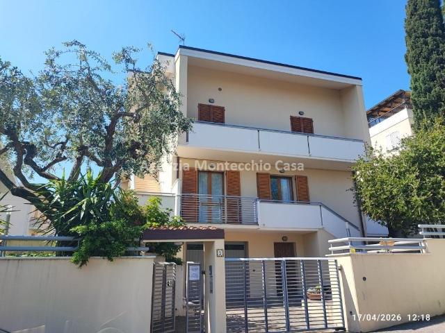 Appartamento in vendita a Marche, Pesaro E Urbino