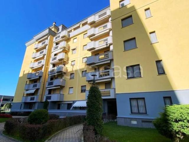 Appartamento in vendita a Pieve Emanuele, Lombardia