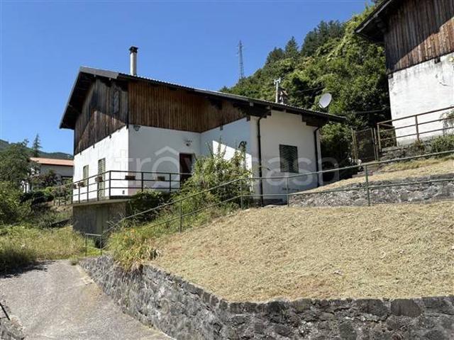 Appartamento in vendita a Giuncugnano, Sillano Giuncugnano