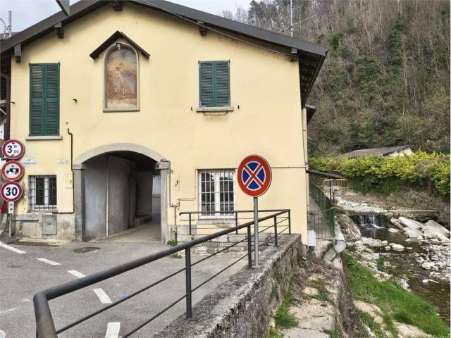Appartamento in vendita a Tavernerio, Lombardia