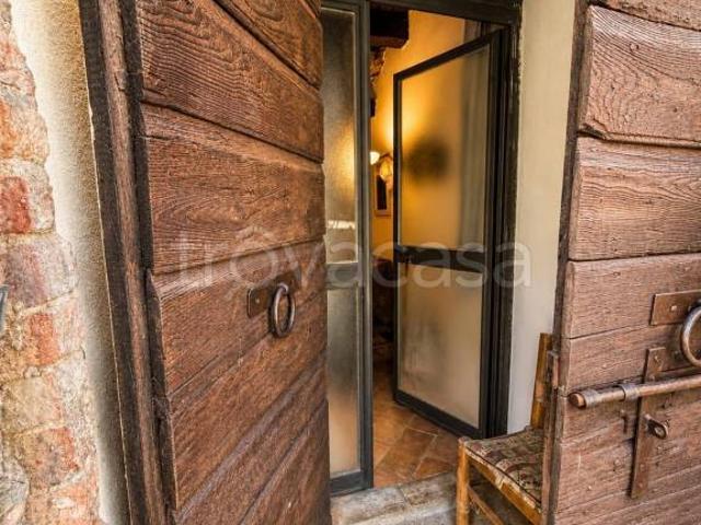 Appartamento in vendita a Valentano, Lazio