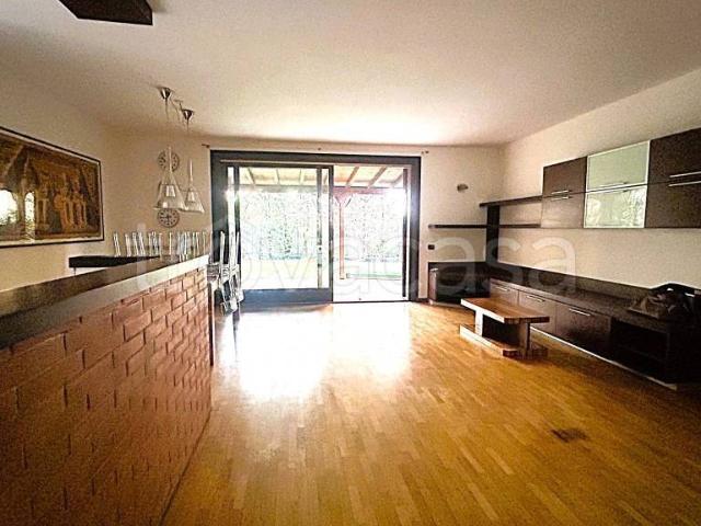 Appartamento in vendita a Vedano Al Lambro, Lombardia