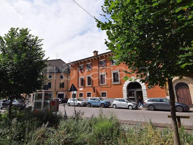 Appartamento in vendita a Centro storico, Brenzone