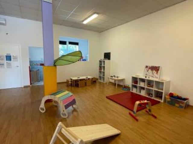 Locale Commerciale in affitto a Albignasego, Veneto