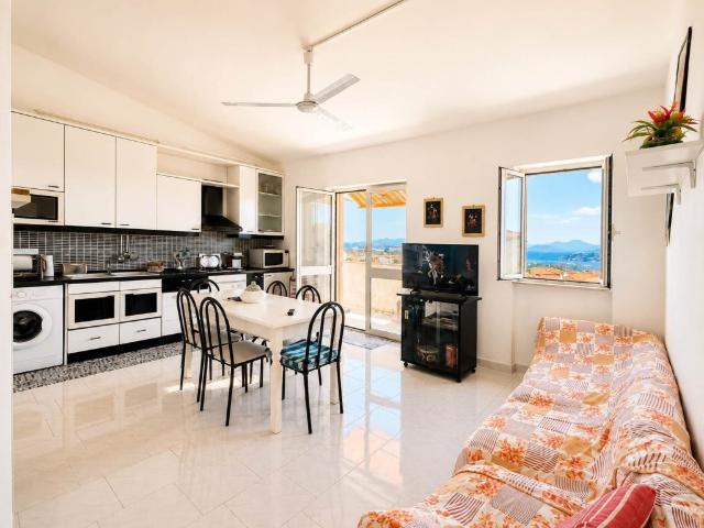 Attico in vendita a La Maddalena, Gallura Nord-Est Sardegna