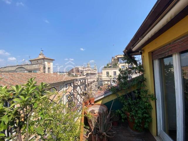 Attico in vendita a Municipio Roma I, Roma Capitale