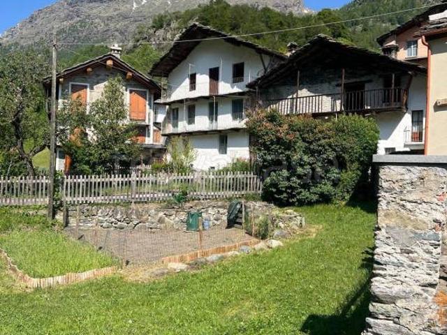 Rustico in vendita a Unione Montana di Comuni delle Valli di Lanzo, Ceronda e Casternone, Piemonte
