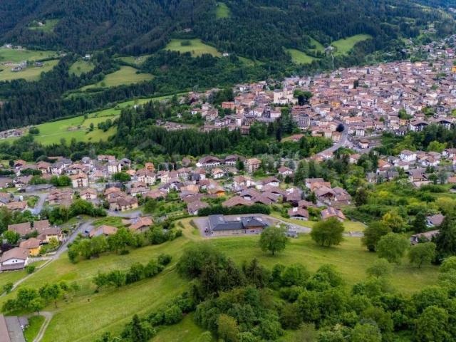 Rustico in vendita a Comunità montana della valle Camonica, Borno